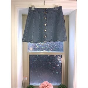 NWT-Forever 21- Scalloped Denim skirt.
